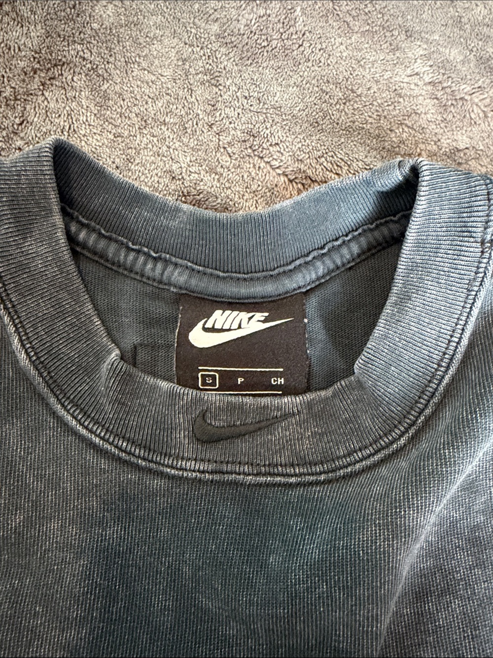 Nike Washed Charcoal Sleeveless Tank and Shorts Set - Picture 4 of 5